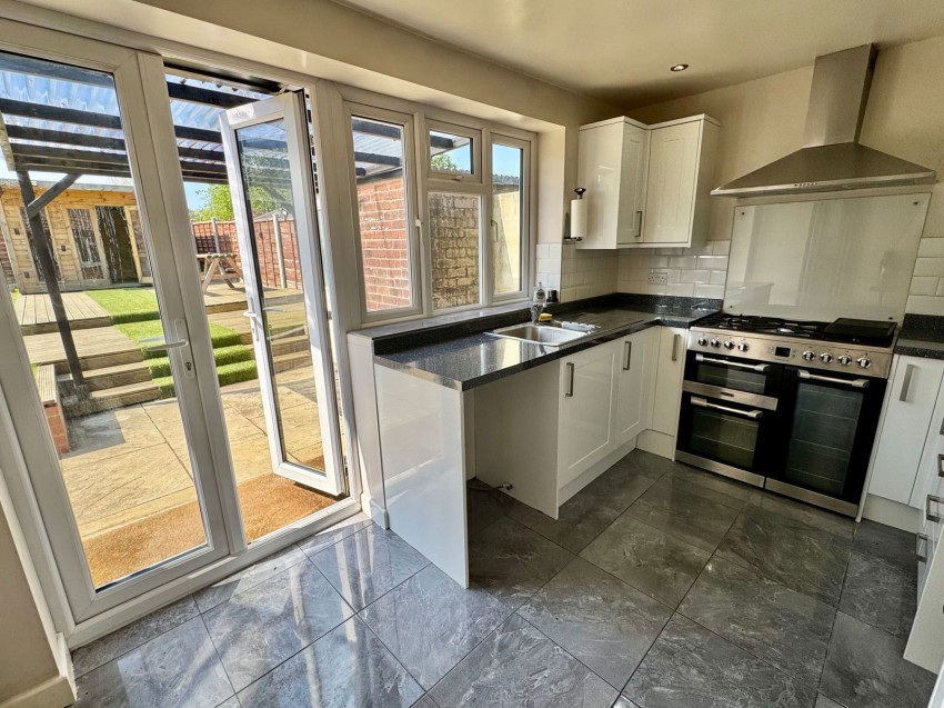 Images for Boston Spa, West End, LS23