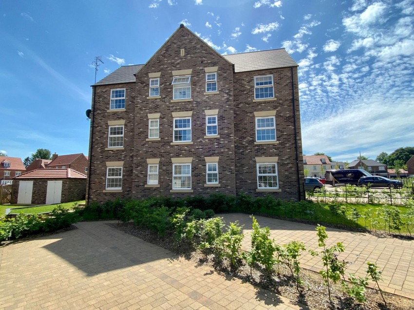 Images for Wetherby, Montagu Crescent, LS22