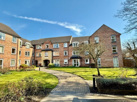 View Full Details for Wetherby, Home Paddock House, Deighton Road, LS22