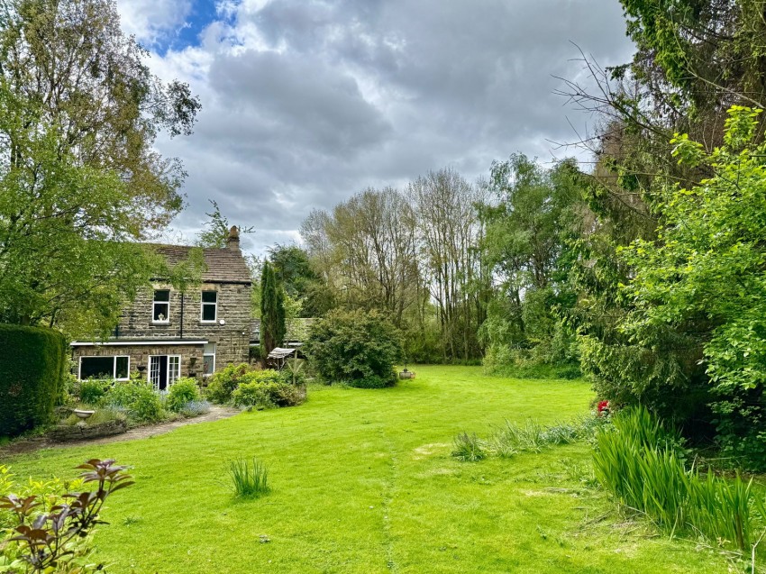 Images for Scarcroft ~ Scarcroft View, Brandon Lane, Shadwell, Leeds, LS17 