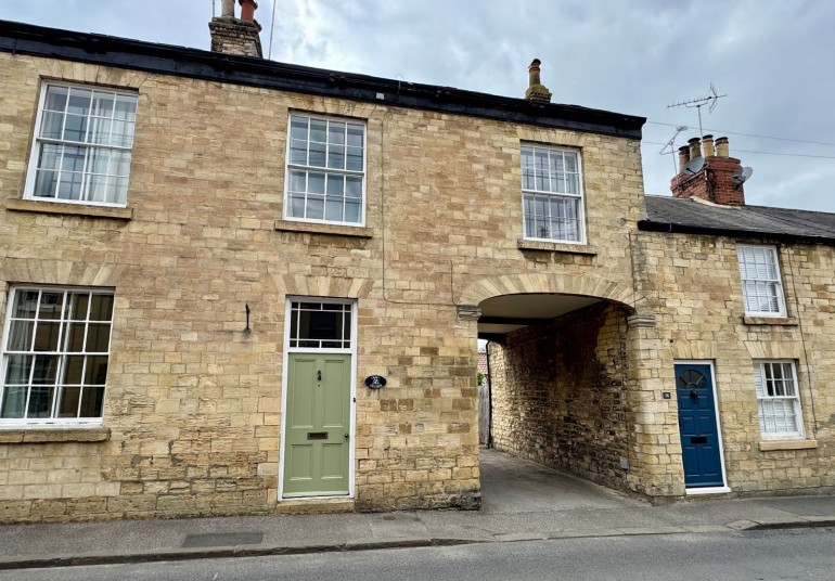 Clifford, Albion Street, LS23