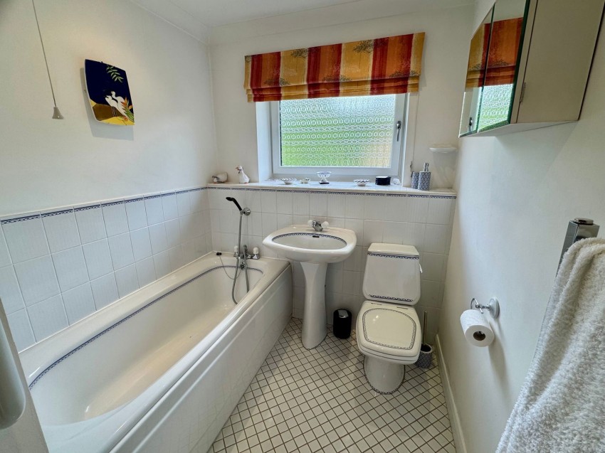 Images for Bardsey, Cornmill Lane, LS17