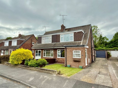 View Full Details for Wetherby, Glenfield Avenue, LS22
