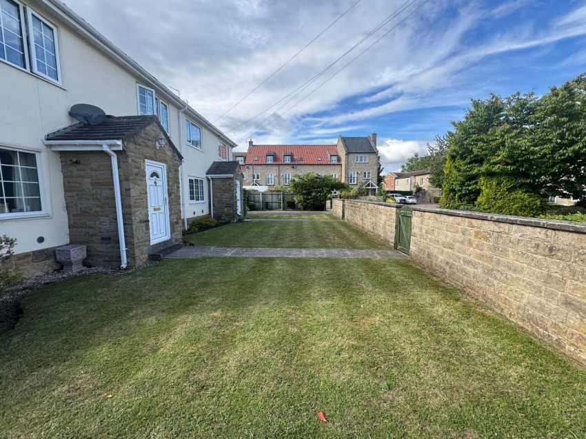 Images for Wetherby, Micklethwaite View, LS22