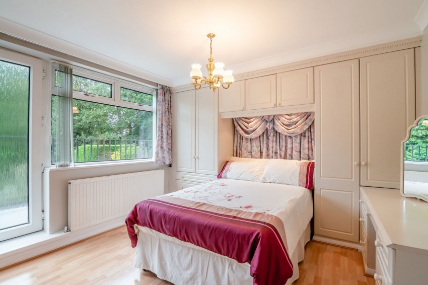 Images for Scarcroft, Larchwood, LS14
