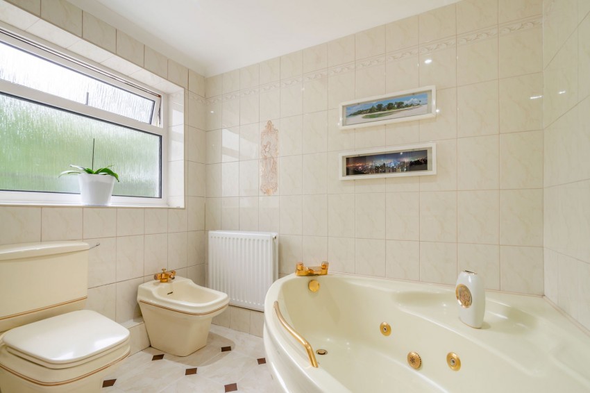 Images for Scarcroft, Larchwood, LS14