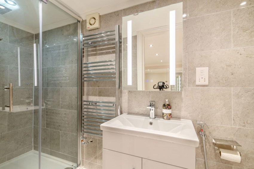 Images for Scarcroft, Larchwood, LS14