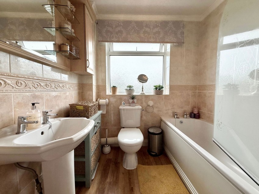 Images for Wetherby, York Road, LS22 6SL