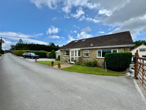 View Full Details for Bardsey, Blackmoor Lane, Leeds, LS17