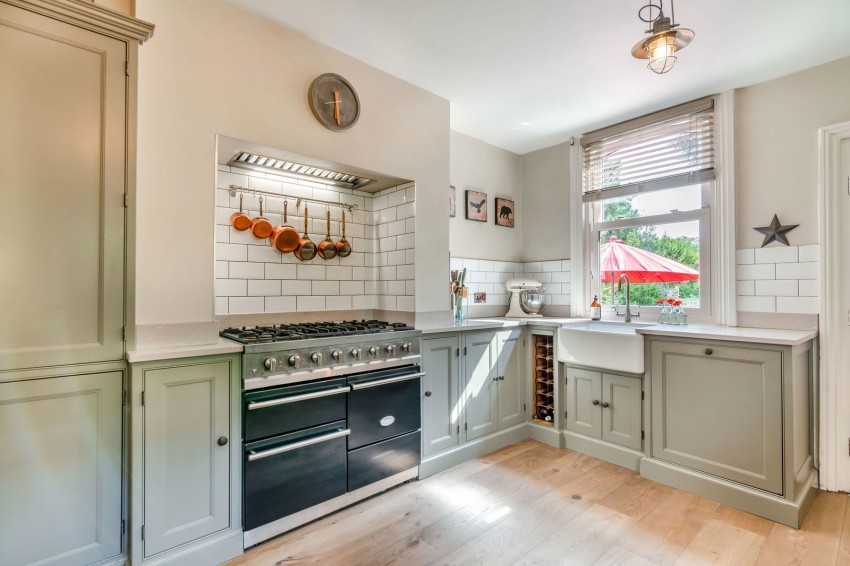 Images for Boston Spa, High Street, LS23