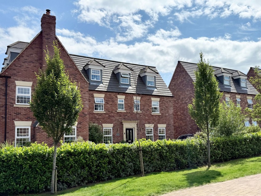 Images for Wetherby, Leconfield Drive, LS22