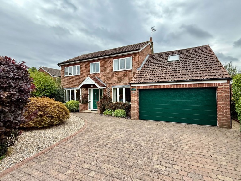 Kendal Gardens, Tockwith, York, YO26 7QR