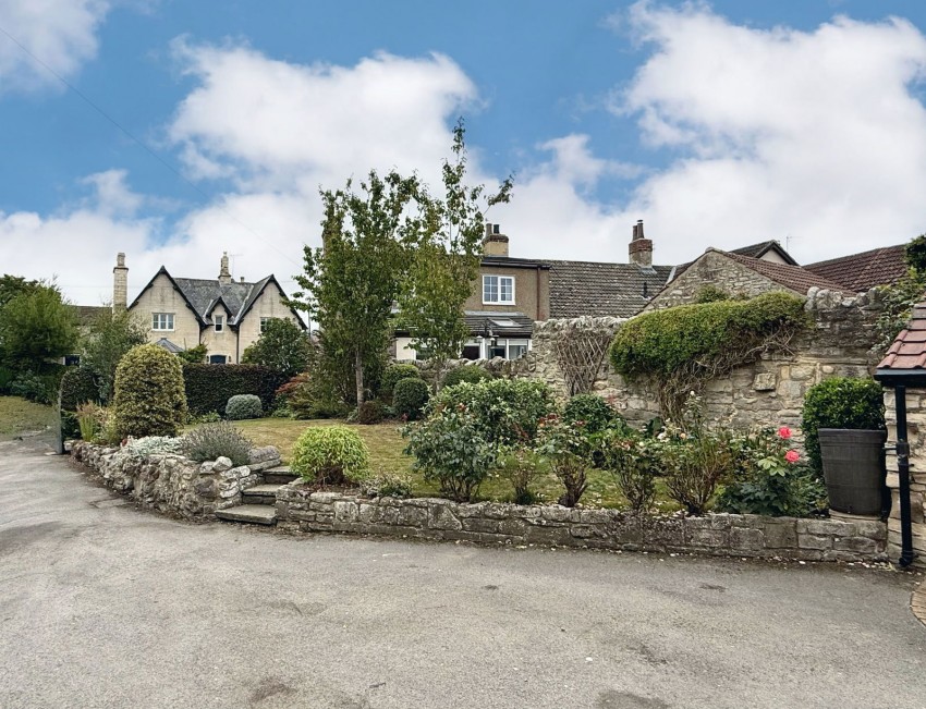 Images for Saxton, Main Street, LS24