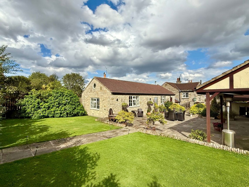 Images for Saxton, Coldhill Lane, LS24