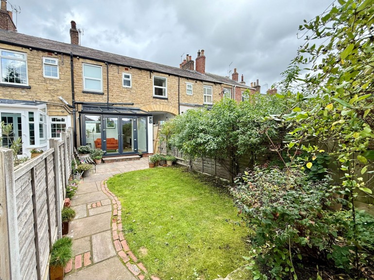 Wetherby, St James Street, LS22