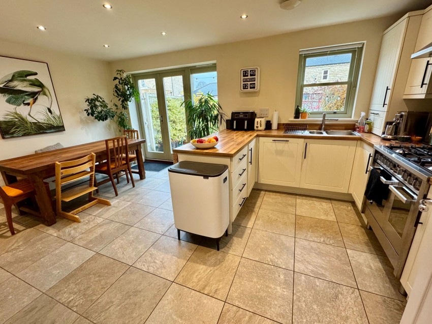 Images for Boston Spa, High Street, LS23