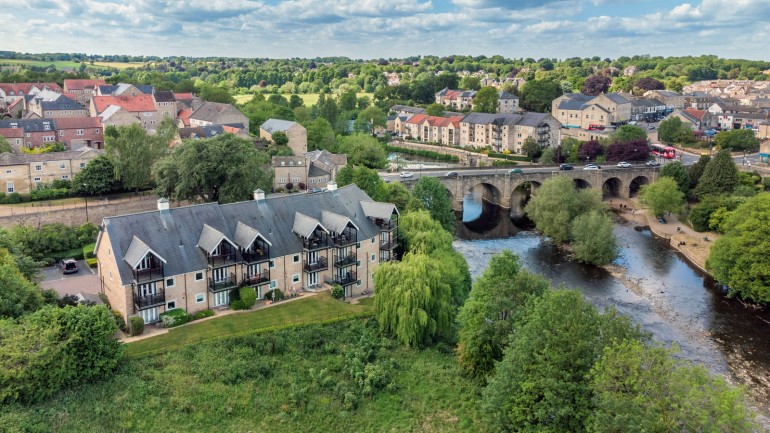 Wetherby, Bridge End, Boston Road, LS22 