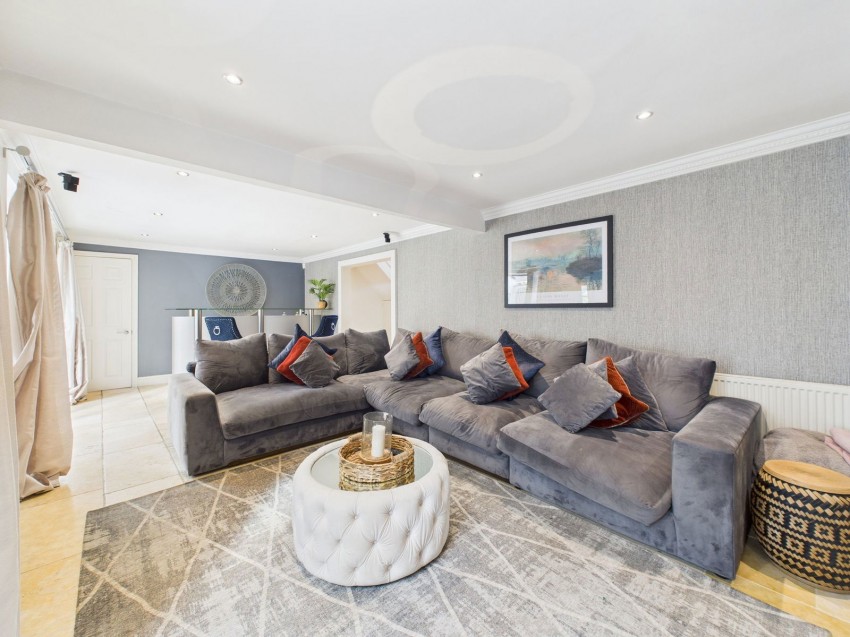 Images for Scarcroft, Fern Chase, LS14 