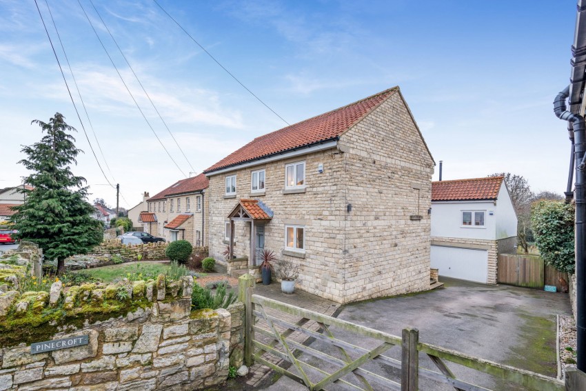 Images for Walton, Main Street, LS23 