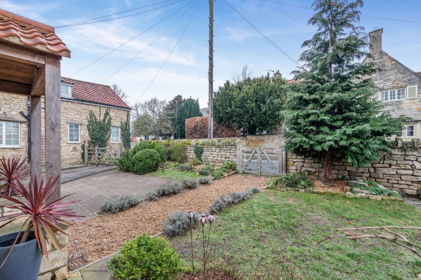 Images for Walton, Main Street, LS23 