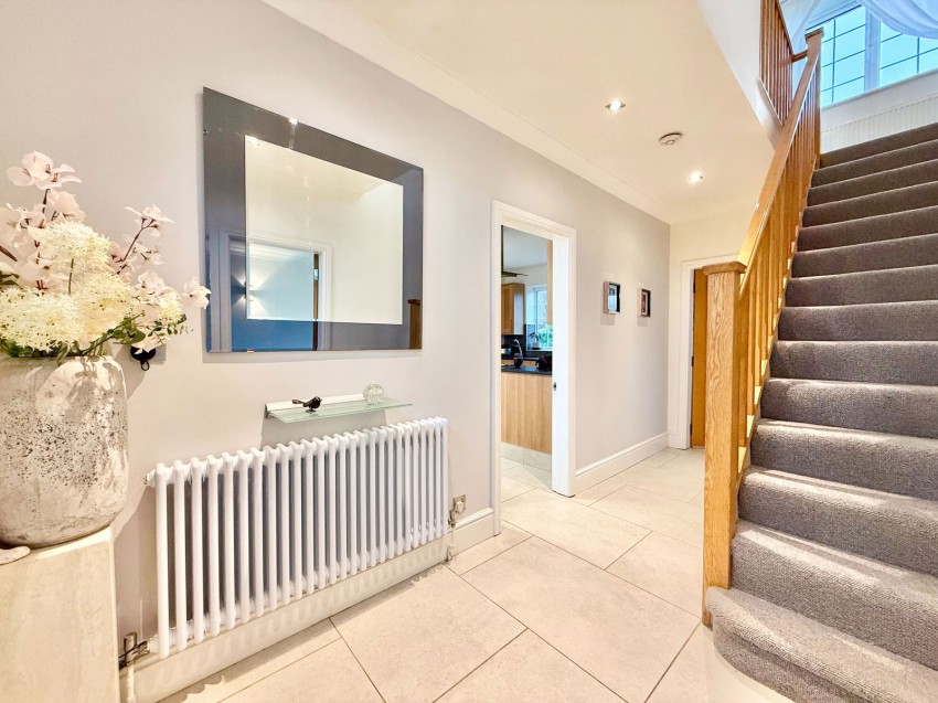 Images for Boston Spa, Slade Close, LS23 