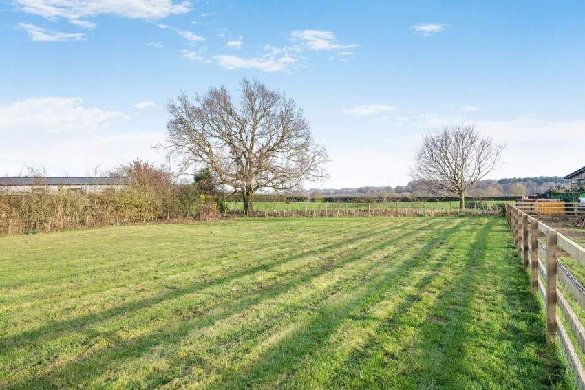 Images for Bardsey, Blackmoor Lane, LS17