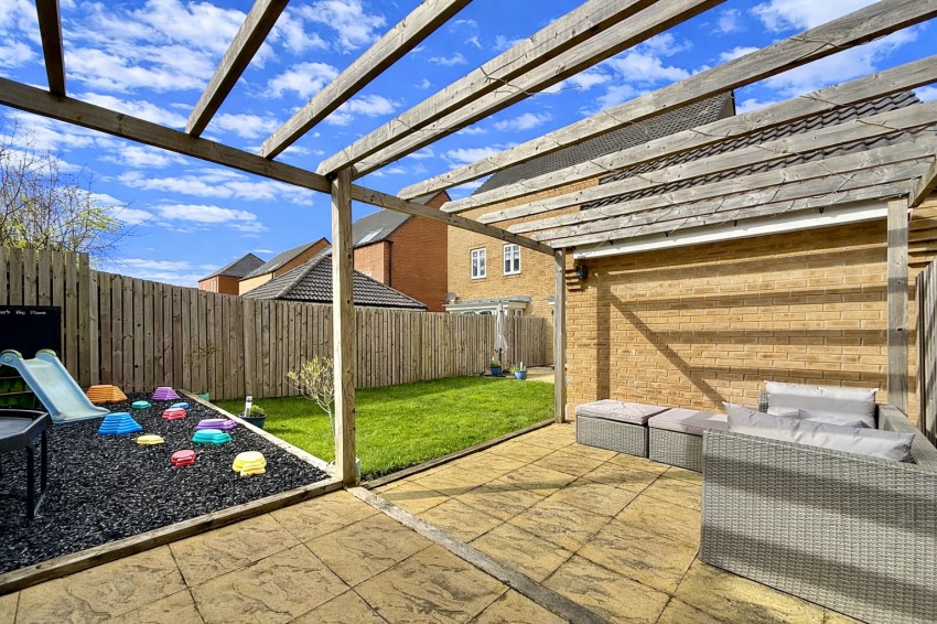 Images for Wetherby ~ Sandbeck Close, LS22 