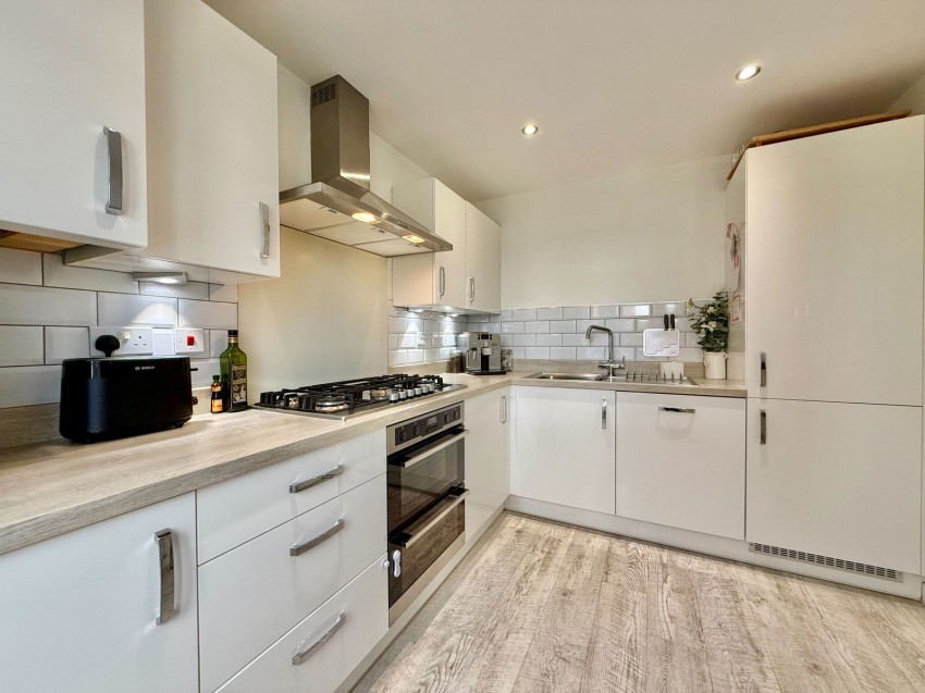 Images for Wetherby ~ Sandbeck Close, LS22 