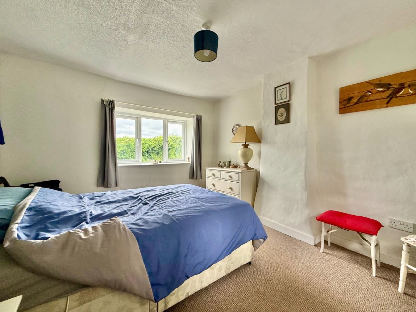 Images for Walton ~ Sunnybank & Eureka, Hall Park Road, LS23 
