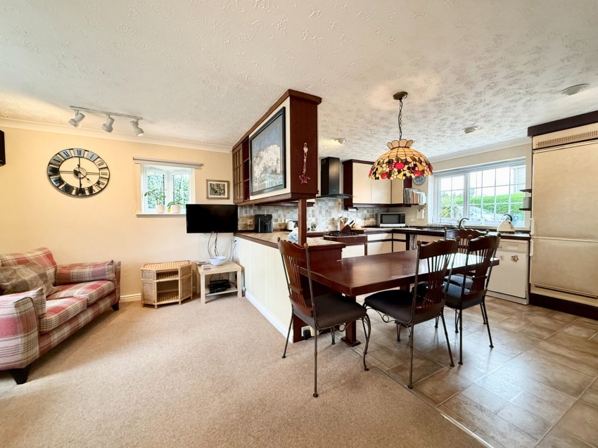 Images for Wetherby ~ Badgerwood Glade, LS22 7XR