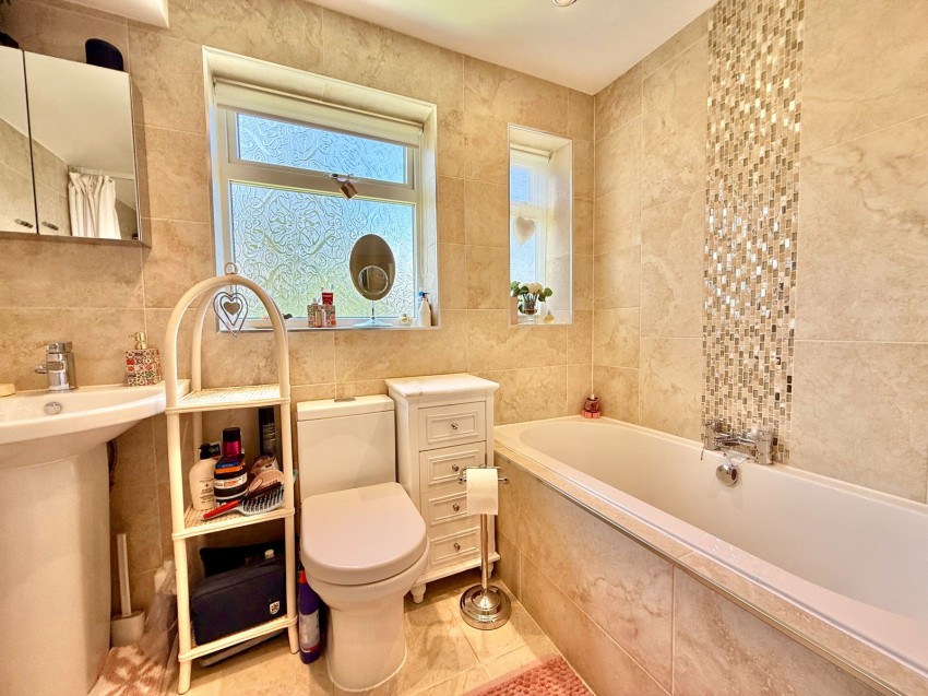 Images for Wetherby ~ Eel Mires Garth, LS22  