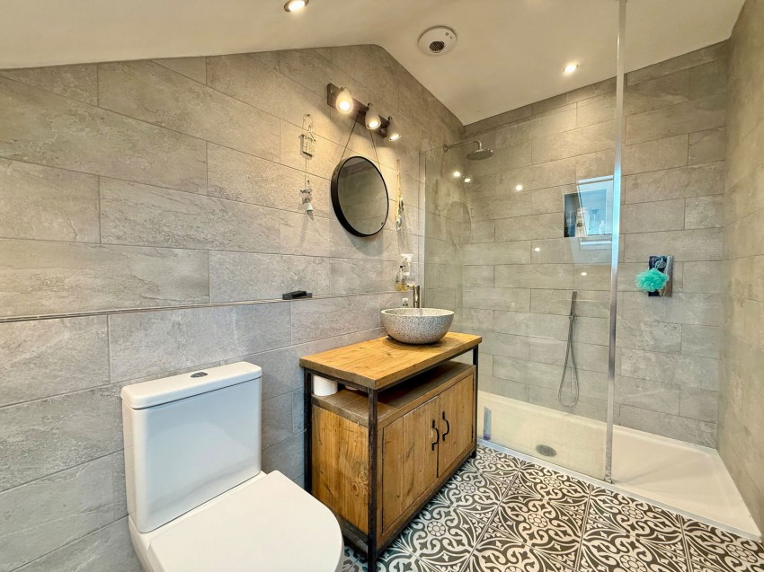 Images for East Keswick, Main Street, LS17 