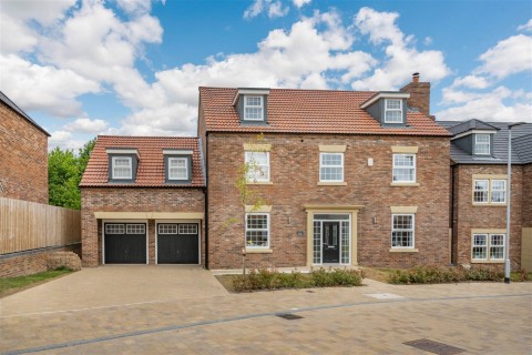 View Full Details for Ezart Avenue, Spofforth Park, Wetherby, LS22