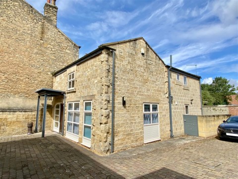 View Full Details for Wetherby, Westgate Court, LS22