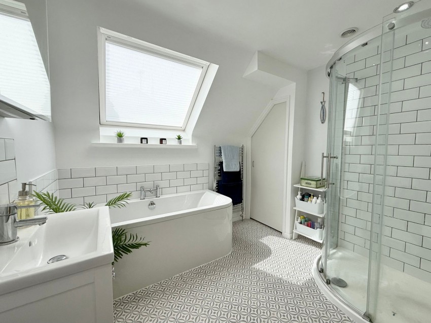 Images for Wetherby, Chatsworth Drive, LS22