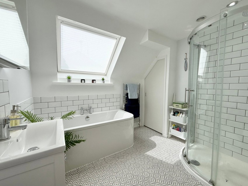 Images for Wetherby, Chatsworth Drive, LS22