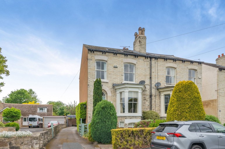 Boston Spa, Clifford Road, LS23