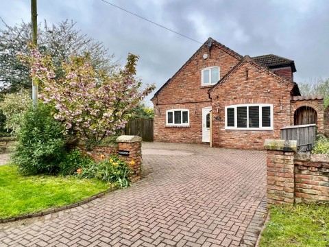 View Full Details for Cowthorpe, Oak Road, LS22