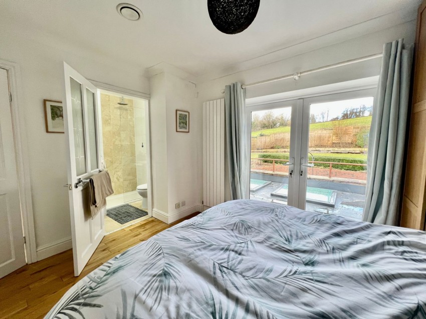 Images for Bardsey, Mill Lane, LS17