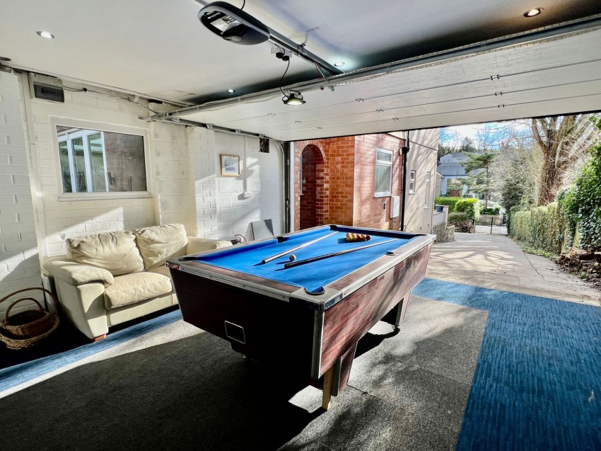 Images for Bardsey, Mill Lane, LS17