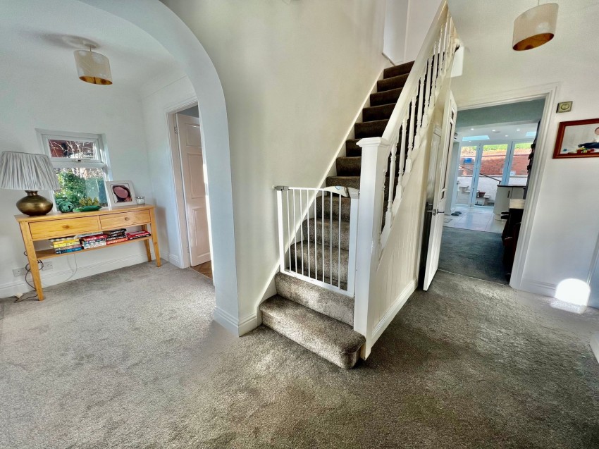 Images for Bardsey, Mill Lane, LS17