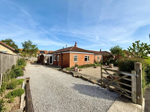 View Full Details for Thorp Arch, Wetherby, Grange Avenue, LS23 