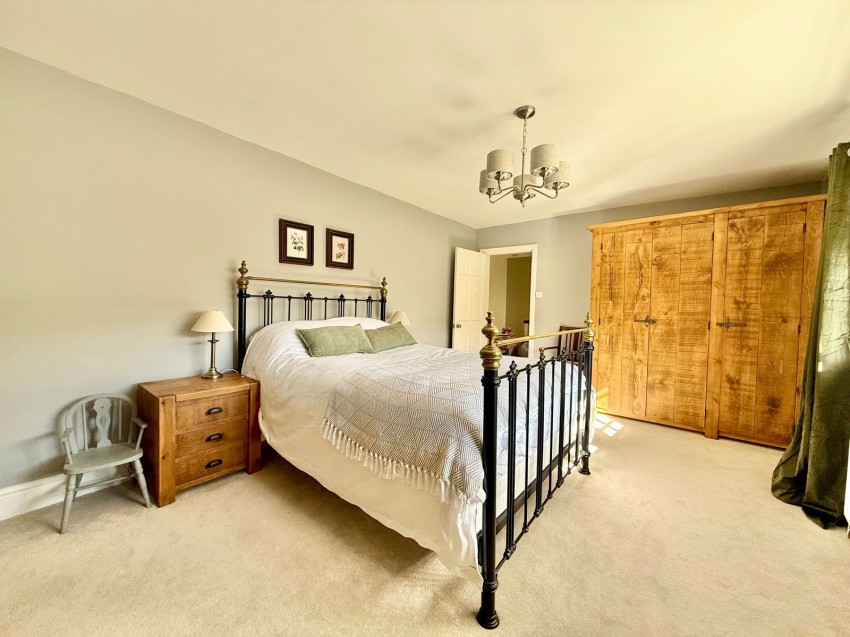 Images for Clifford, Wetherby, High Street, LS23