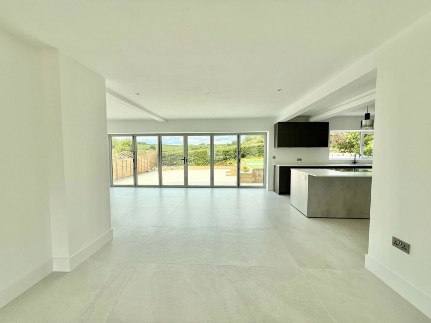 Images for Bardsey, Congreve Way, LS17