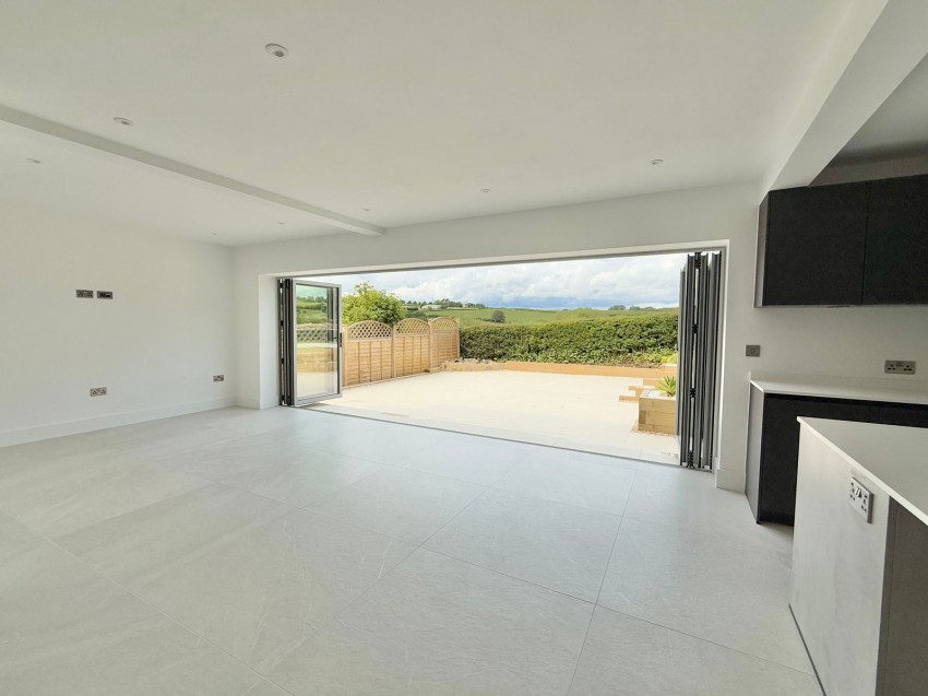 Images for Bardsey, Congreve Way, LS17