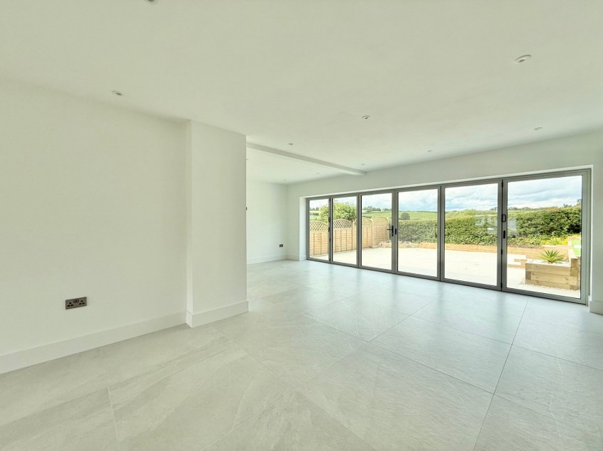 Images for Bardsey, Congreve Way, LS17
