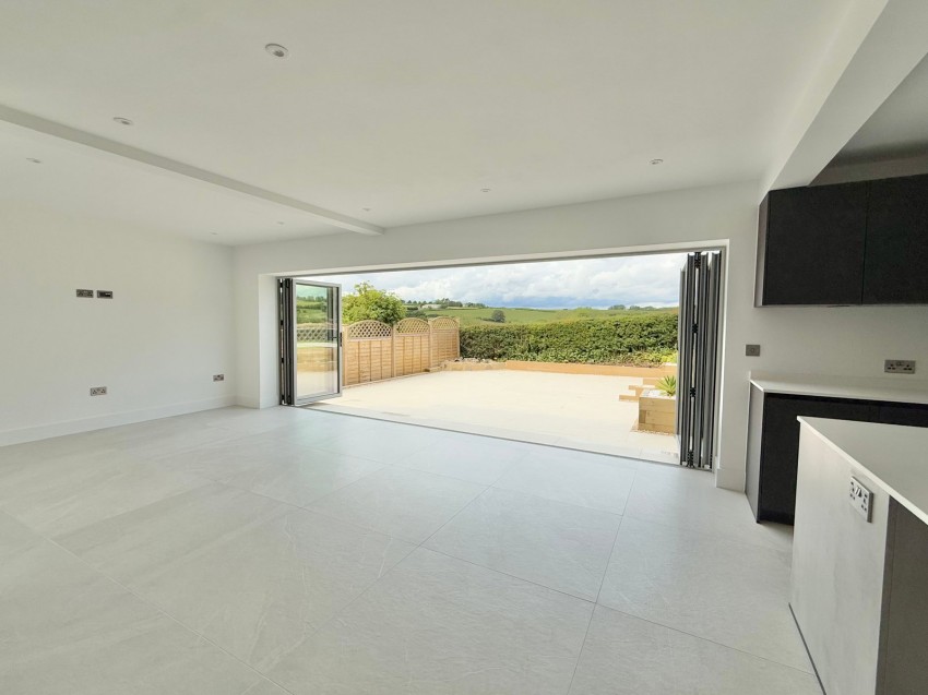 Images for Bardsey, Congreve Way, LS17