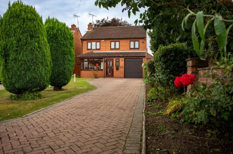 View Full Details for Ulleskelf, Nr Tadcaster, Main Street, LS24