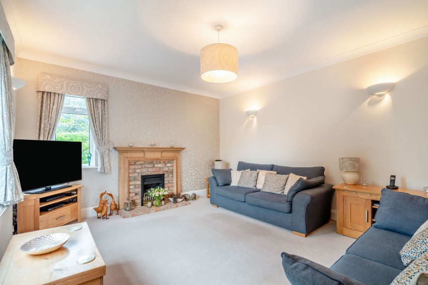 Images for Bardsey, Wood Lane, LS17