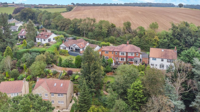 Images for Bardsey, Wood Lane, LS17